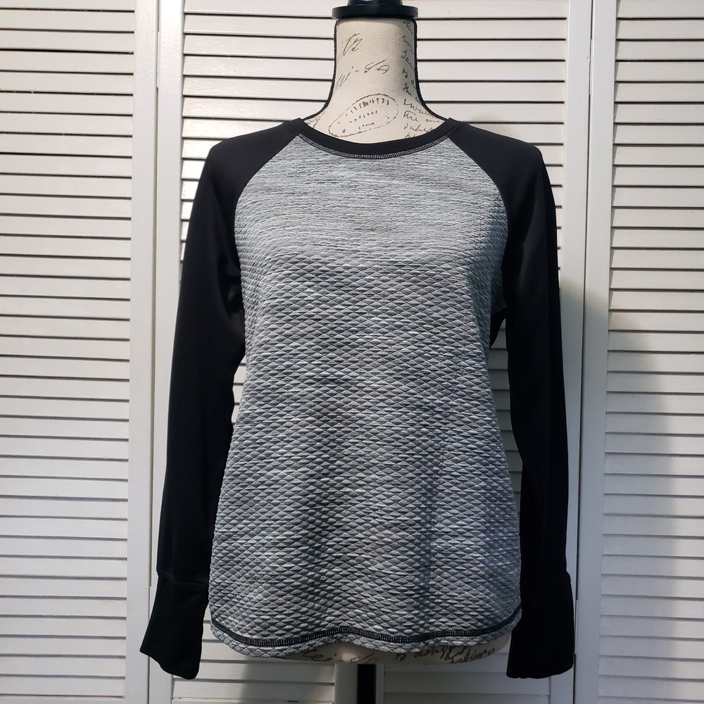 Athleta Snowscape Quilted Pullover Women's Size Medium Black/Gray Sweatshirt
